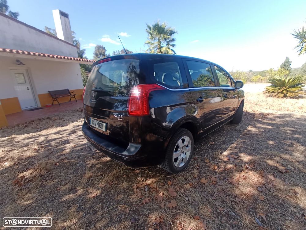 Peugeot 5008 1.6 BlueHDi Allure EAT6 - 12