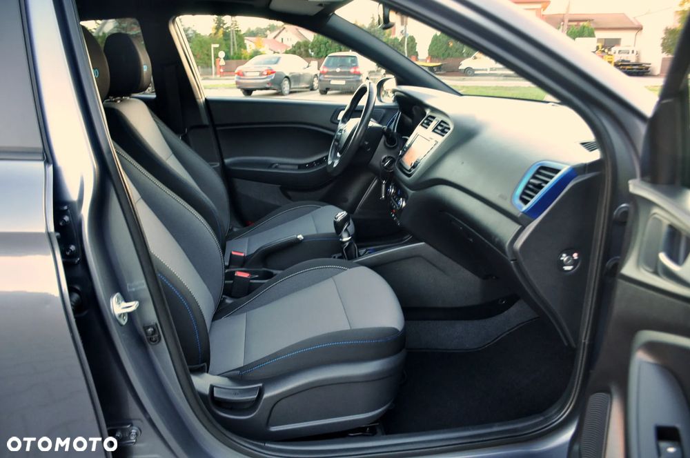 Hyundai i20 blue 1.0 T-GDI Passion - 17