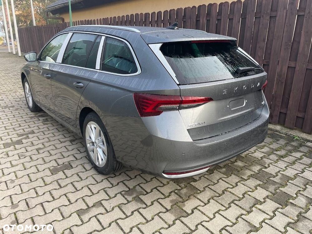 Skoda Octavia 2.0 TSI Drive Selection 4x4 DSG - 5