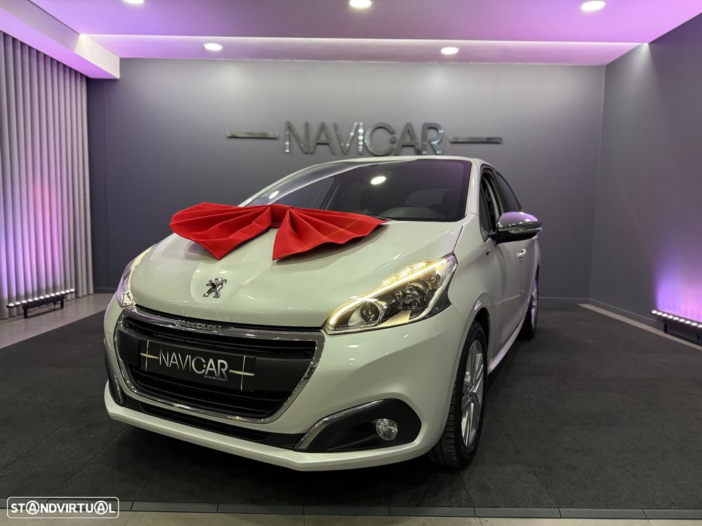 Peugeot 208 1.2 PureTech Style - 1