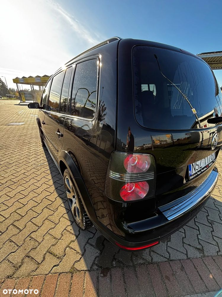 Volkswagen Touran 2007 photo 5