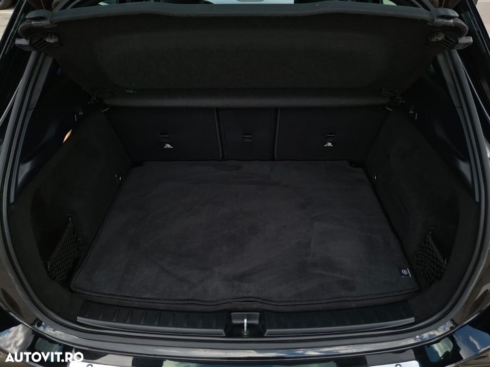 Mercedes-Benz GLA 250 e 8G-DCT - 24