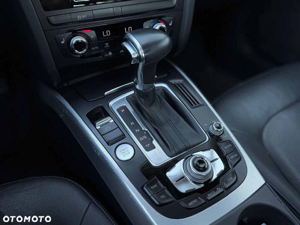 Audi A4 Limousine - 15
