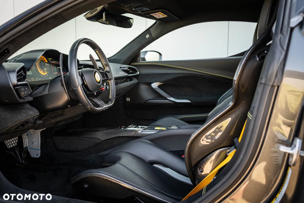 Ferrari 296 GTB - 18