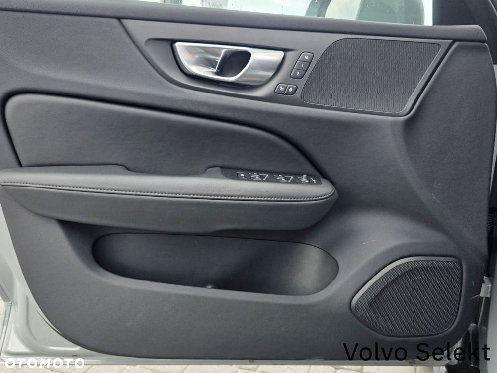 Volvo V60 Cross Country - 15