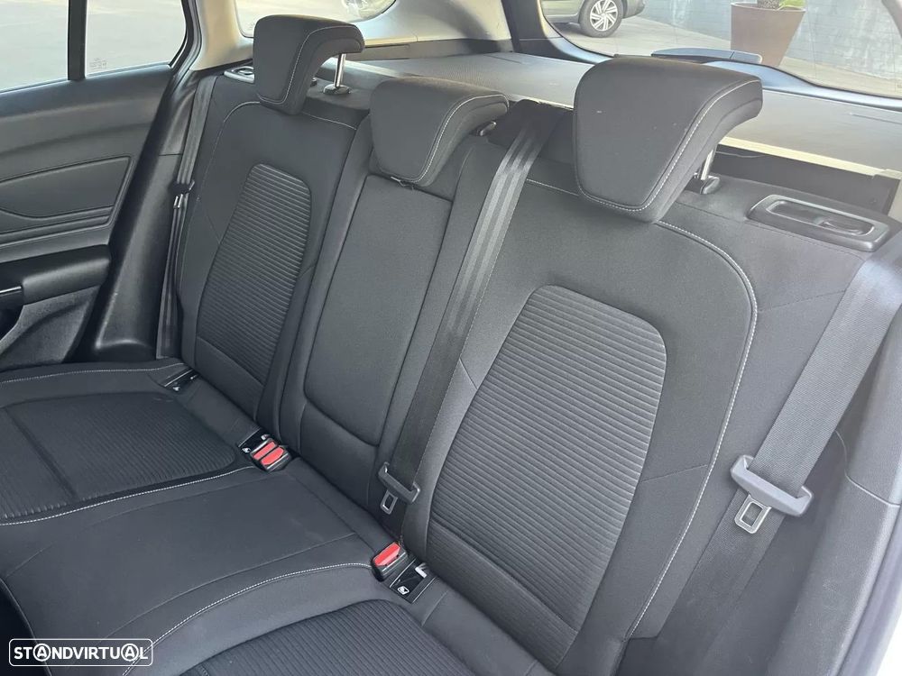 Ford Focus SW 1.5 EcoBlue S&S TITANIUM DESIGN - 27