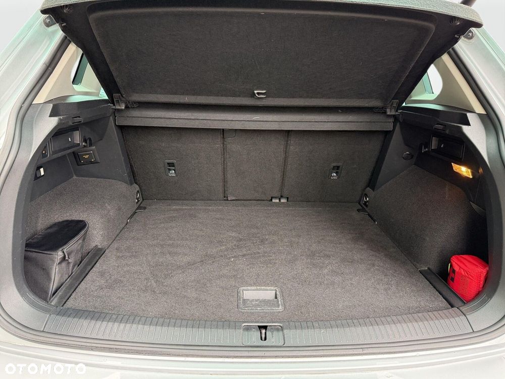 Volkswagen Tiguan - 14