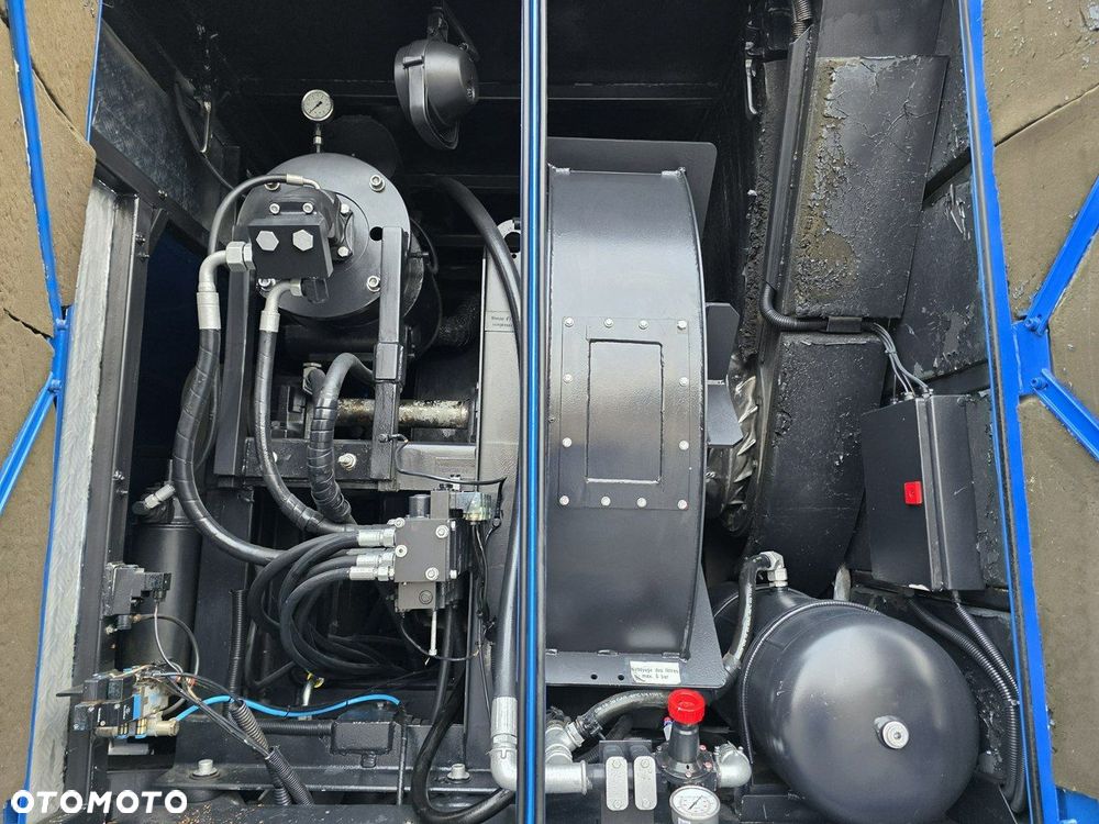 Renault MTS DINO 3 odkurzacz koparka ssąca substancje sypkie - 12