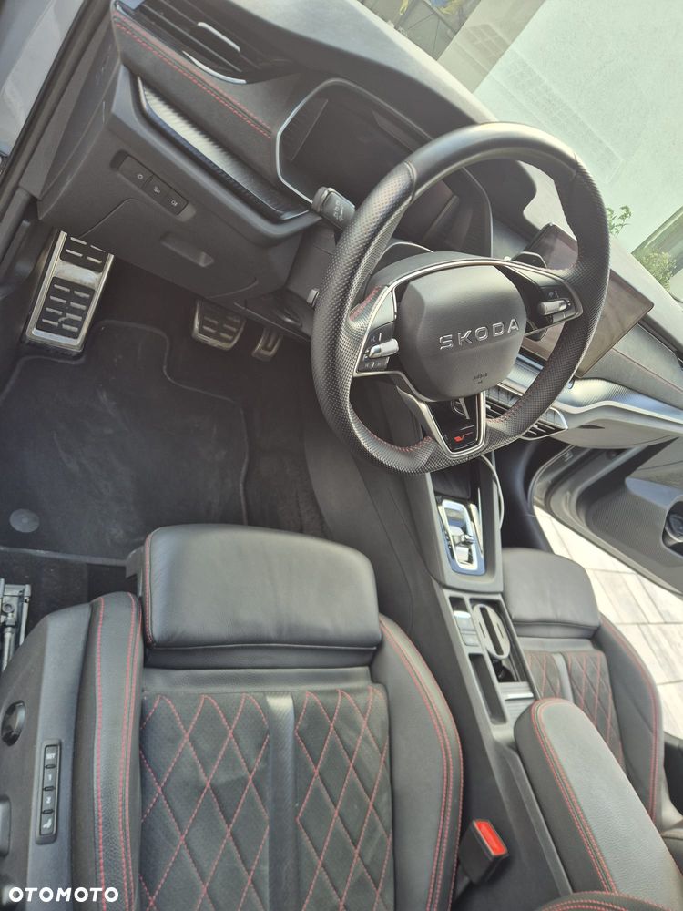Skoda Octavia 2.0 TSI RS DSG - 17