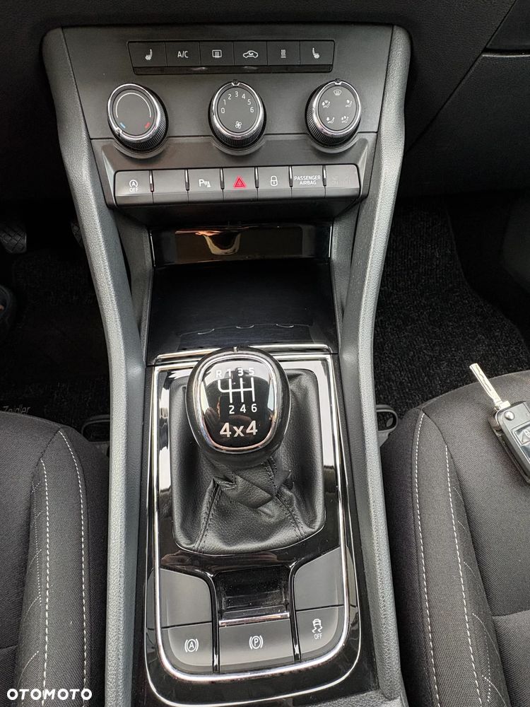 Skoda Karoq 2.0 TDI SCR 4x4 Style - 18