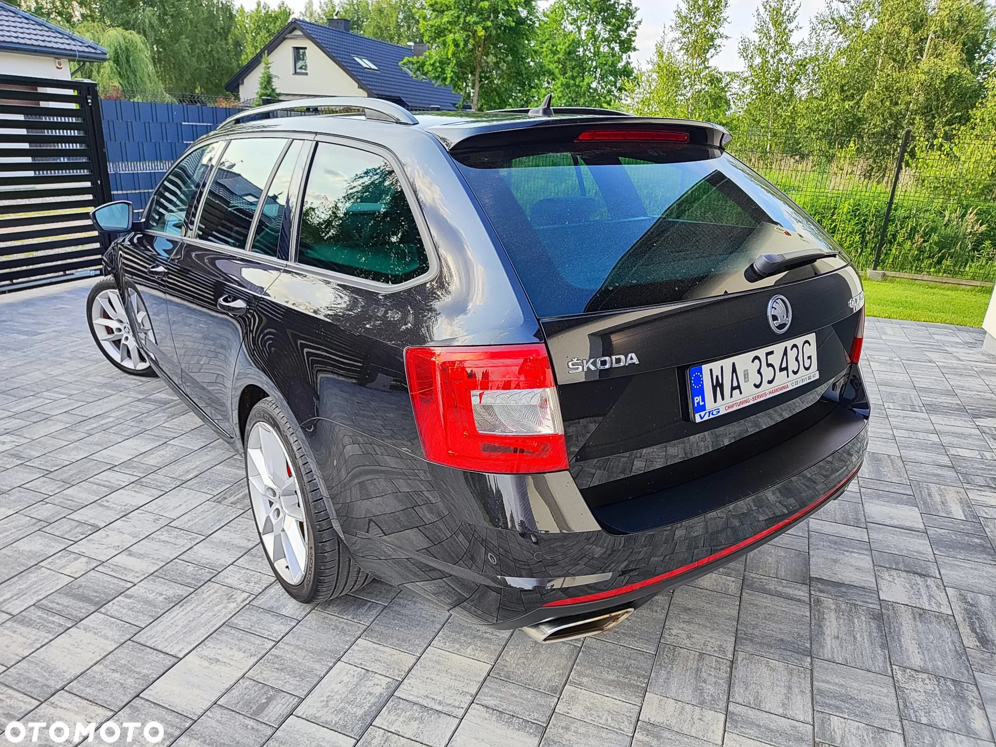 Skoda Octavia Combi 2.0 TDI DSG RS - 7