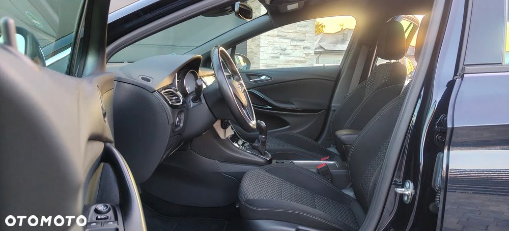 Opel Astra 1.4 Turbo Business - 14