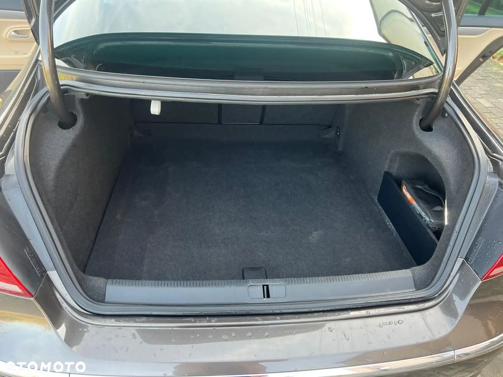 Volkswagen Passat CC - 13