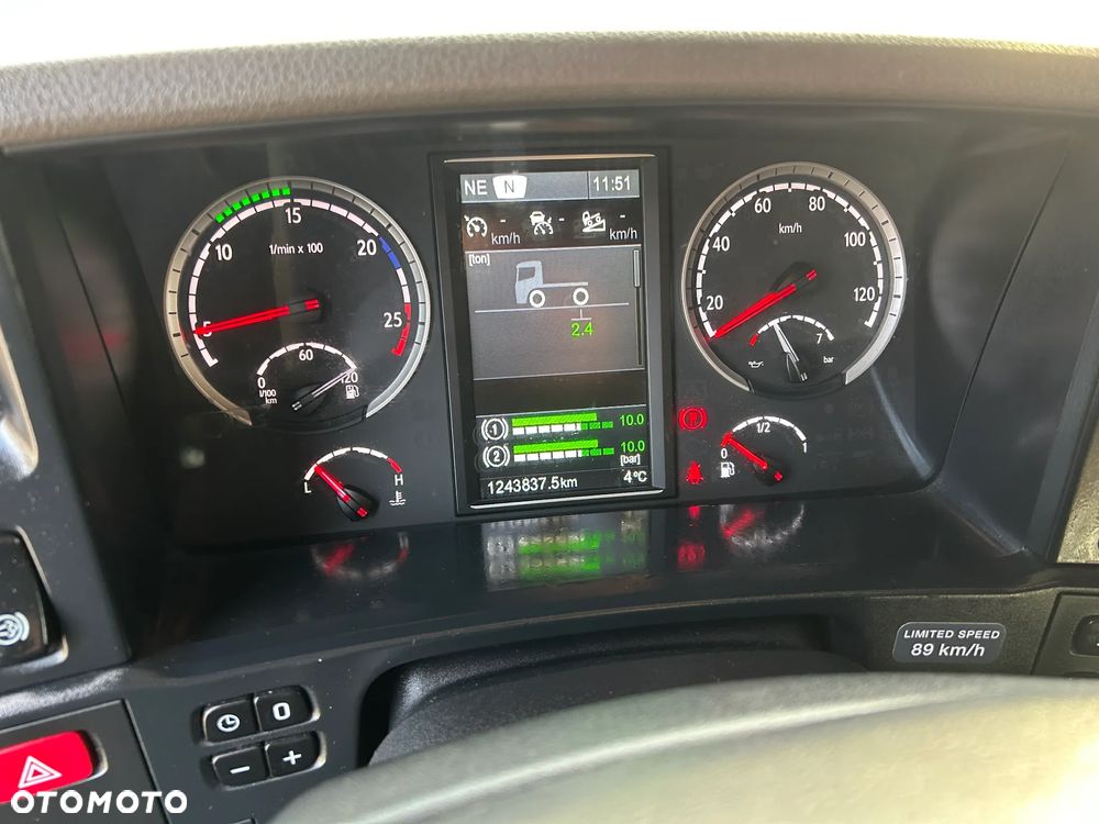 Scania R450 RETARDER / SKÓRY / NAVI / AUTOMAT / POLSKI SALON / ZBIORNIKI PALIWA 1500 L / LAMPY LED / FULL SPOJLERY / TYŁ 4 PODUSZKI / BARDZO ŁADNA SCANIA 2015 ROK !! - 26