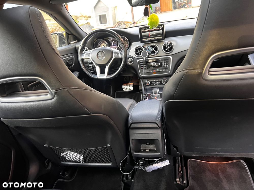 Mercedes-Benz CLA 45 AMG 4-Matic - 5