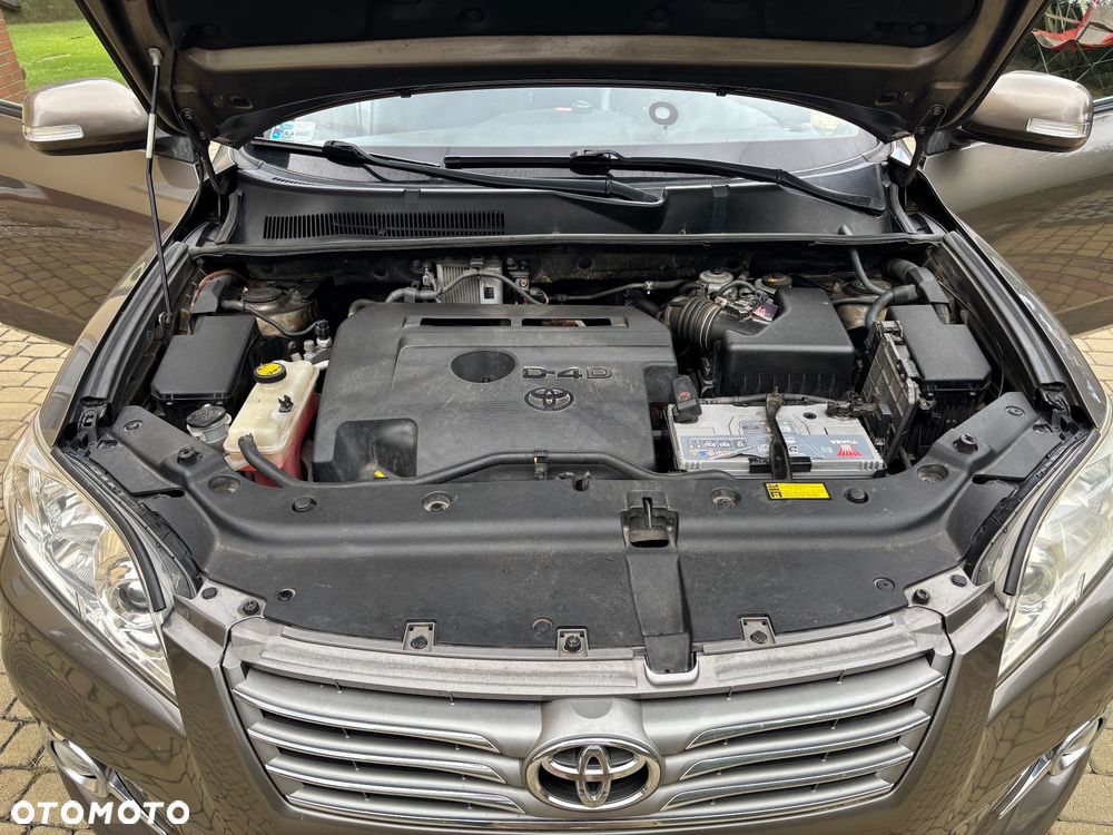 Toyota RAV4 2.2 D-4D 4x4 - 13