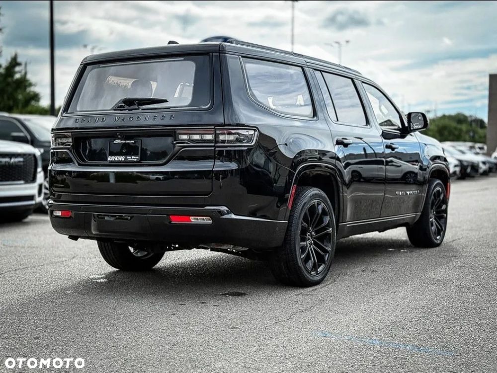 Jeep Wagoneer - 7