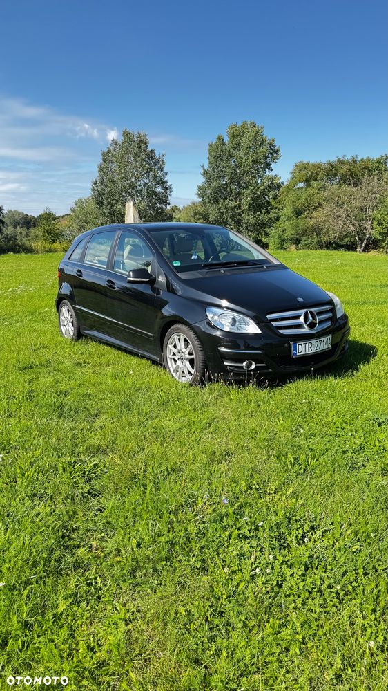 Mercedes-Benz Klasa B 180 - 1
