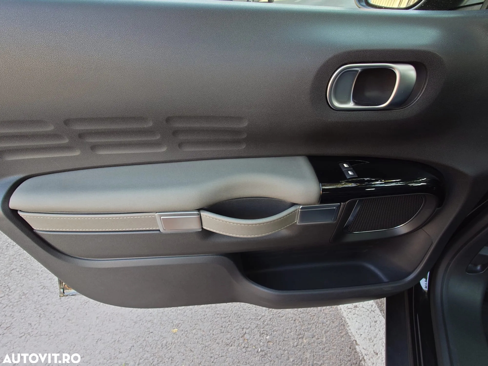 Citroën C4 Cactus Pure Tech e-THP 110 Stop&Start Shine - 13