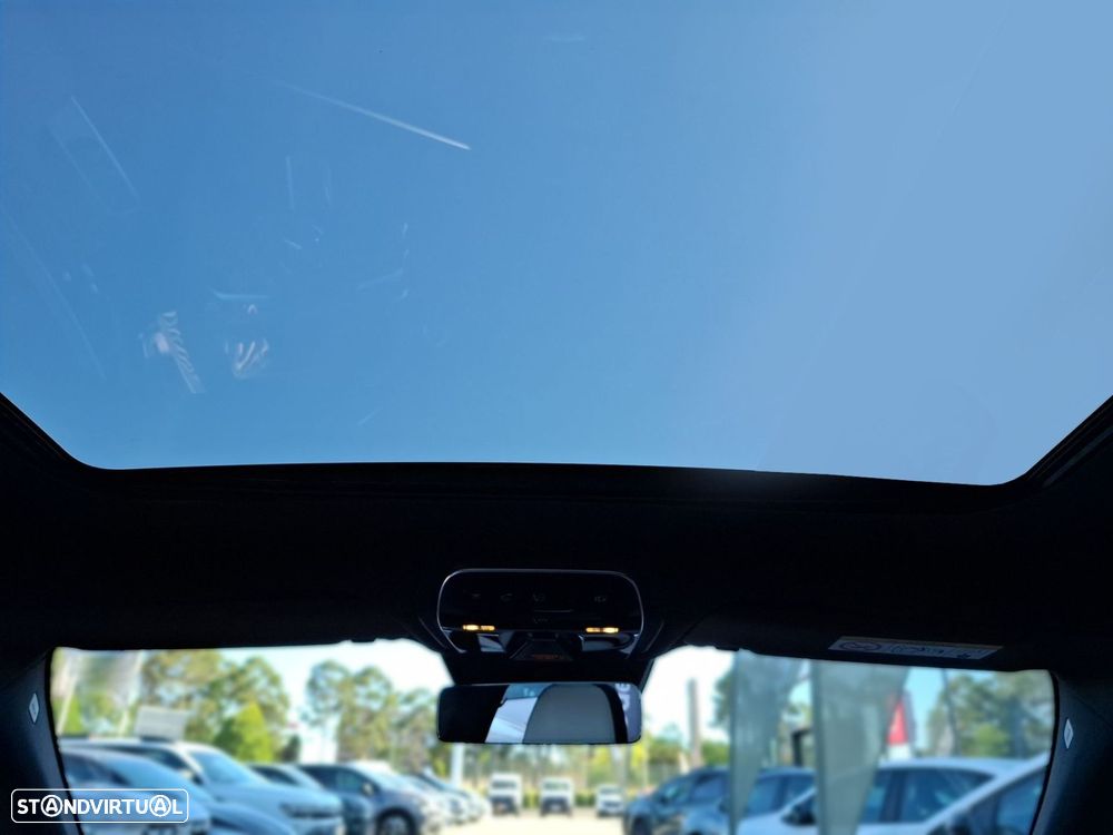 Mercedes-Benz E 53 AMG Hybrid 4Matic+ - 16