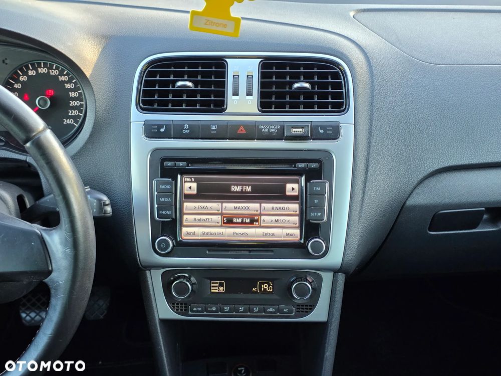 Volkswagen Polo 1.6 TDI MATCH - 16