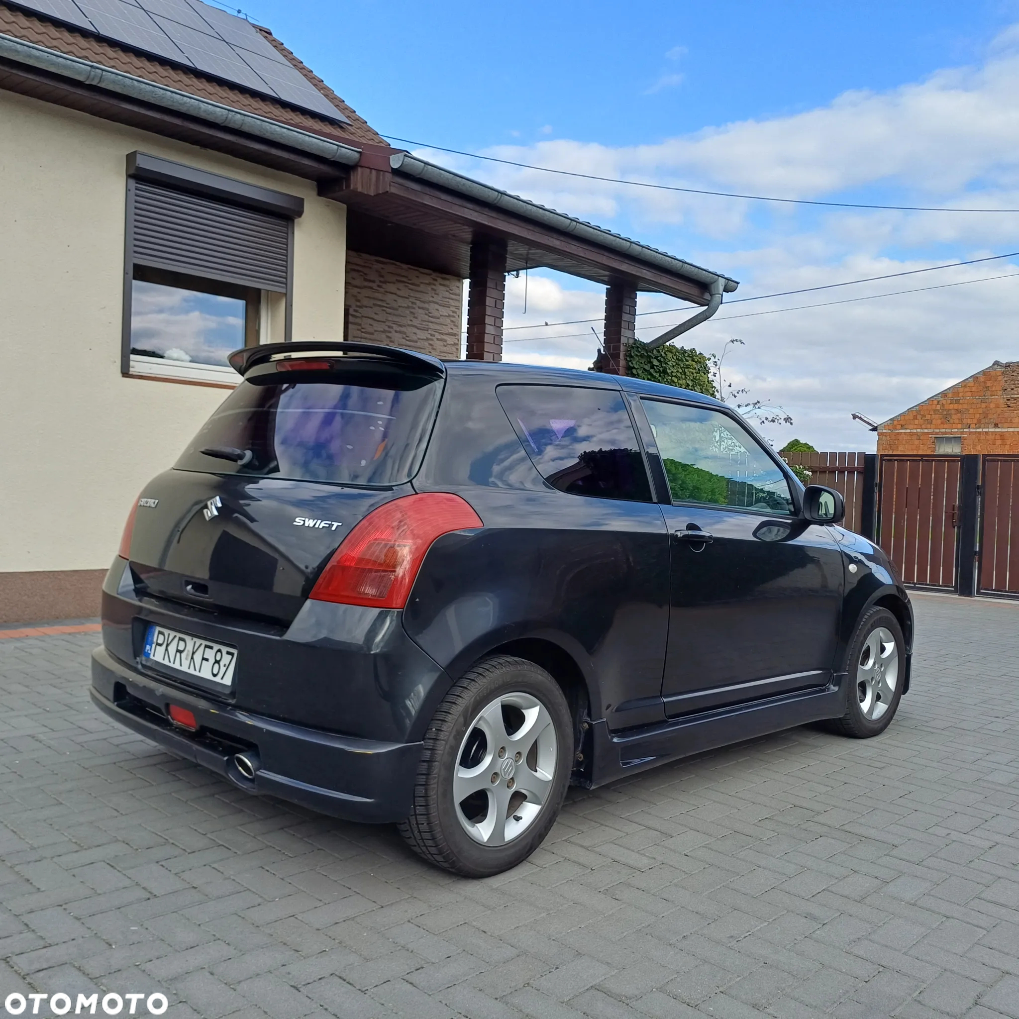 Suzuki Swift - 3