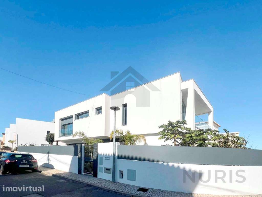 Moradia T4 para Venda em Portimão