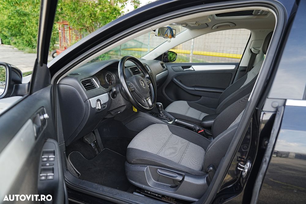 Volkswagen Jetta 1.4 DSG Comfortline - 8