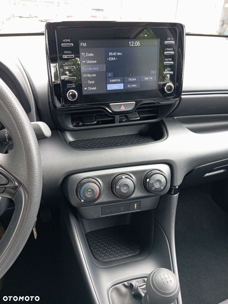 Toyota Yaris - 18