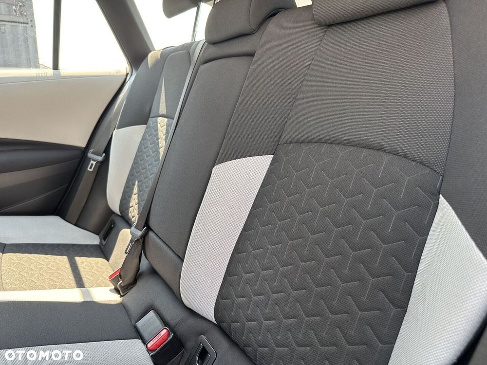 Toyota Corolla 2.0 Hybrid Comfort - 16
