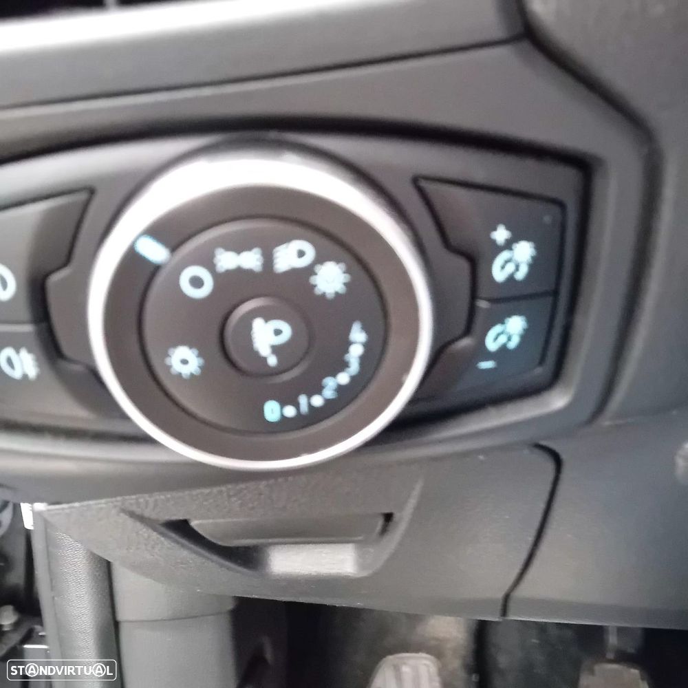 Ford Focus 1.5 TDCi ECOBlue Titanium - 15