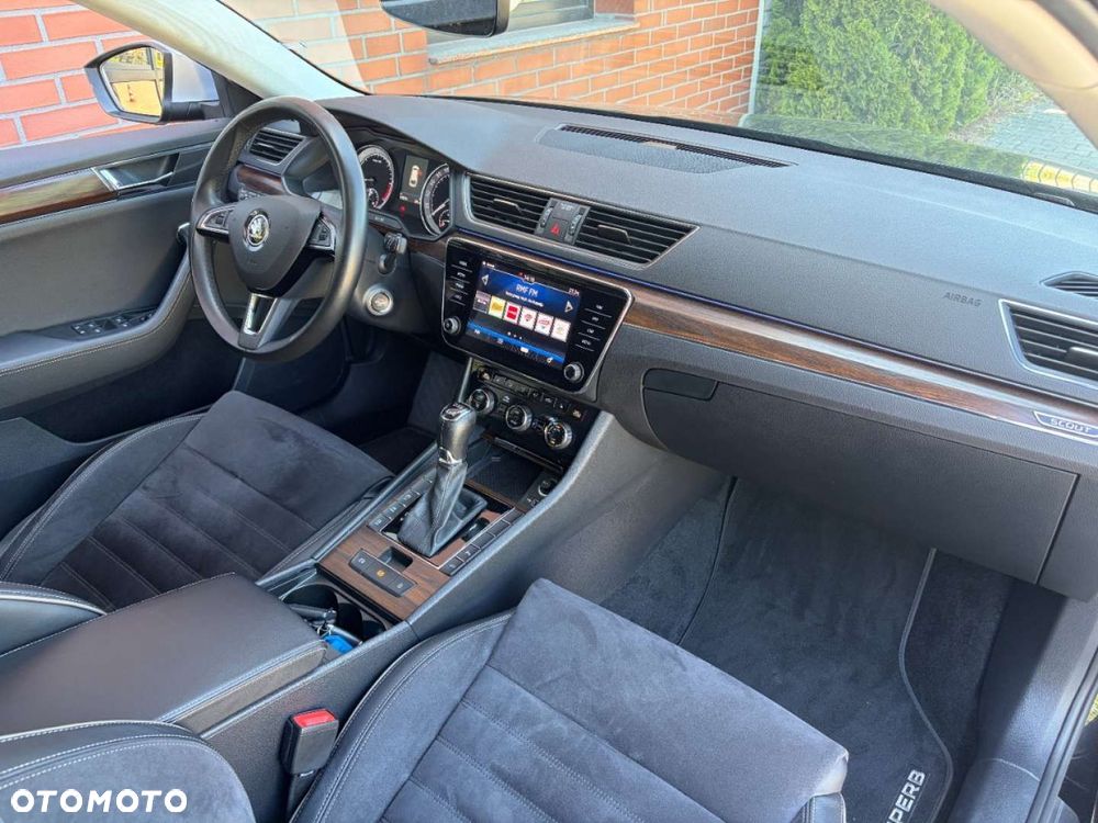 Skoda Superb 2.0 TDI SCR 4x4 Scout DSG - 8