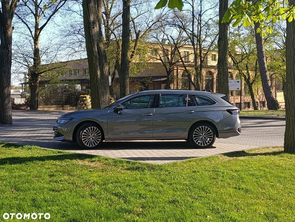 Volkswagen Passat Variant 1.5 TSI ACT mHEV Elegance DSG - 8