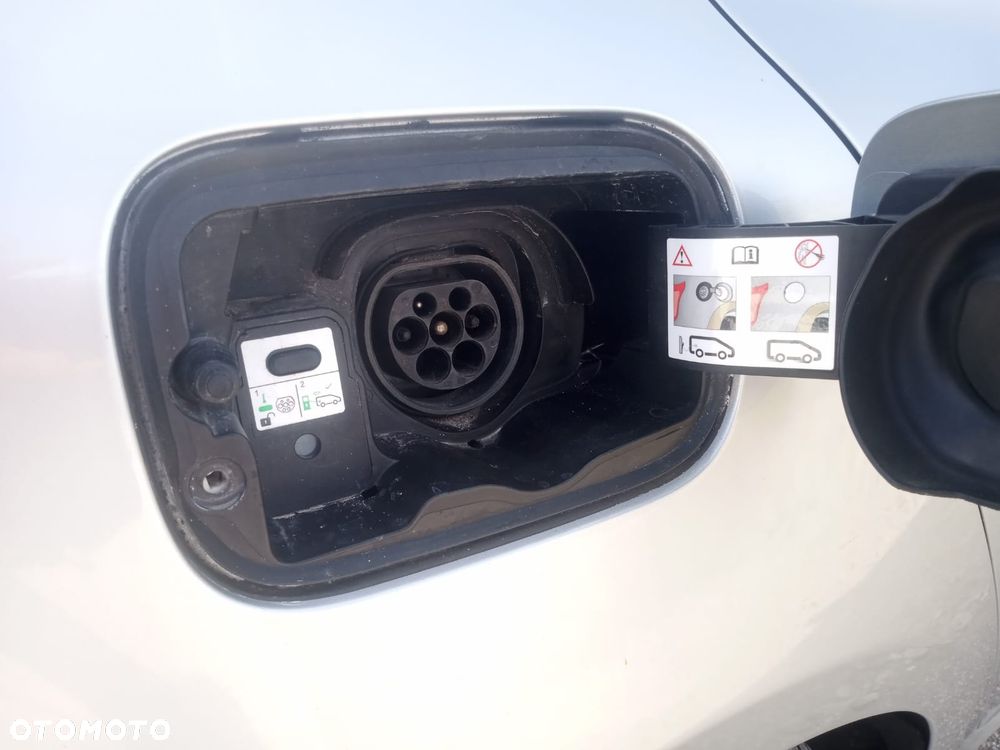 Renault Megane E-TECH 160 INTENS - 9
