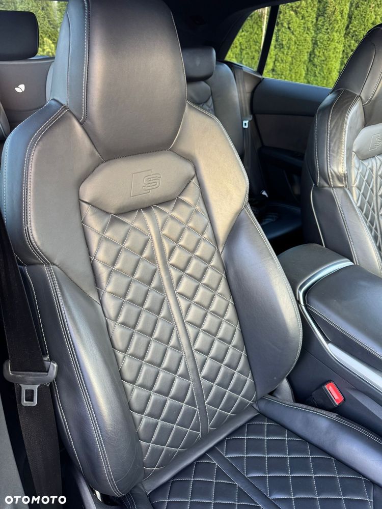 Audi Q8 - 13