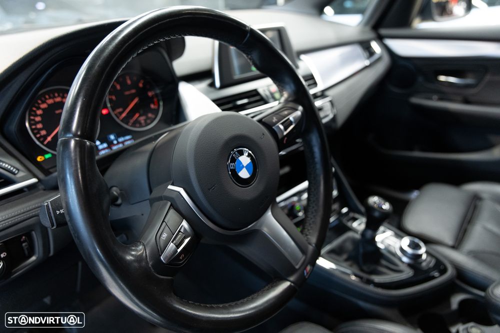 BMW 218 Gran Tourer d 7L Pack M - 11
