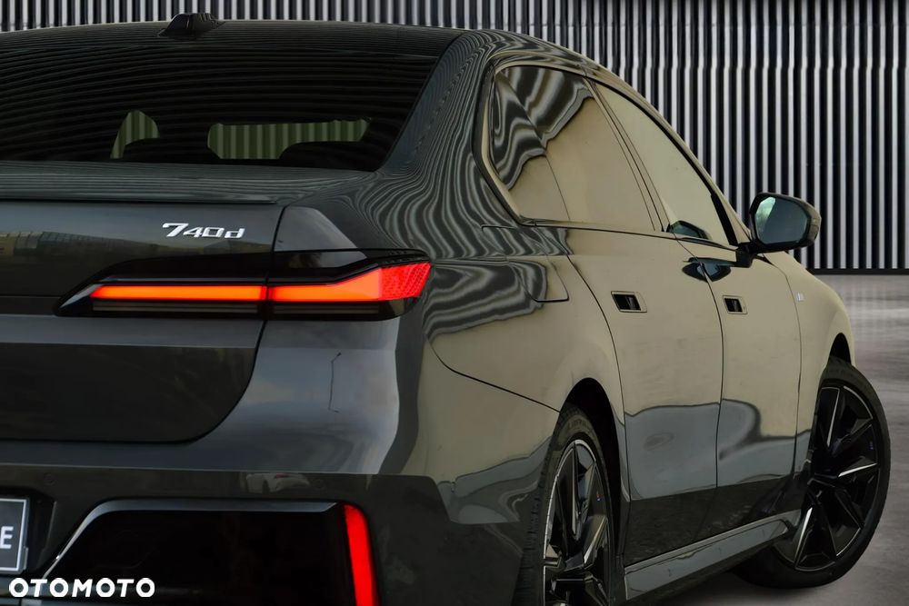 BMW Seria 7 740d xDrive mHEV Individual Edition sport - 10