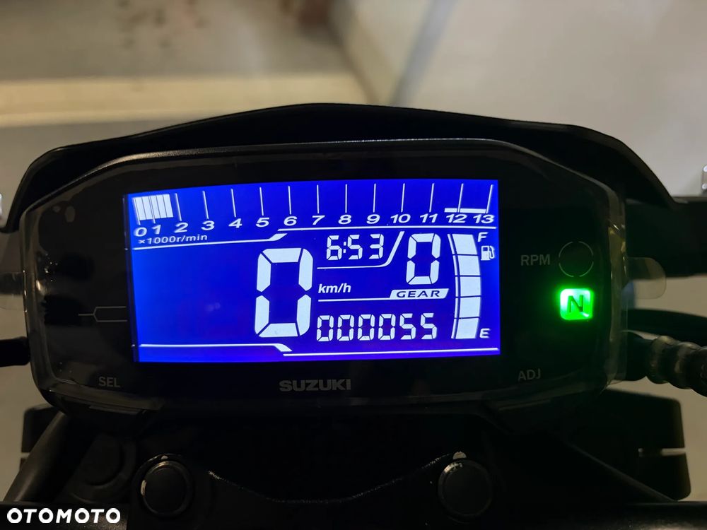 Suzuki GSX - 8