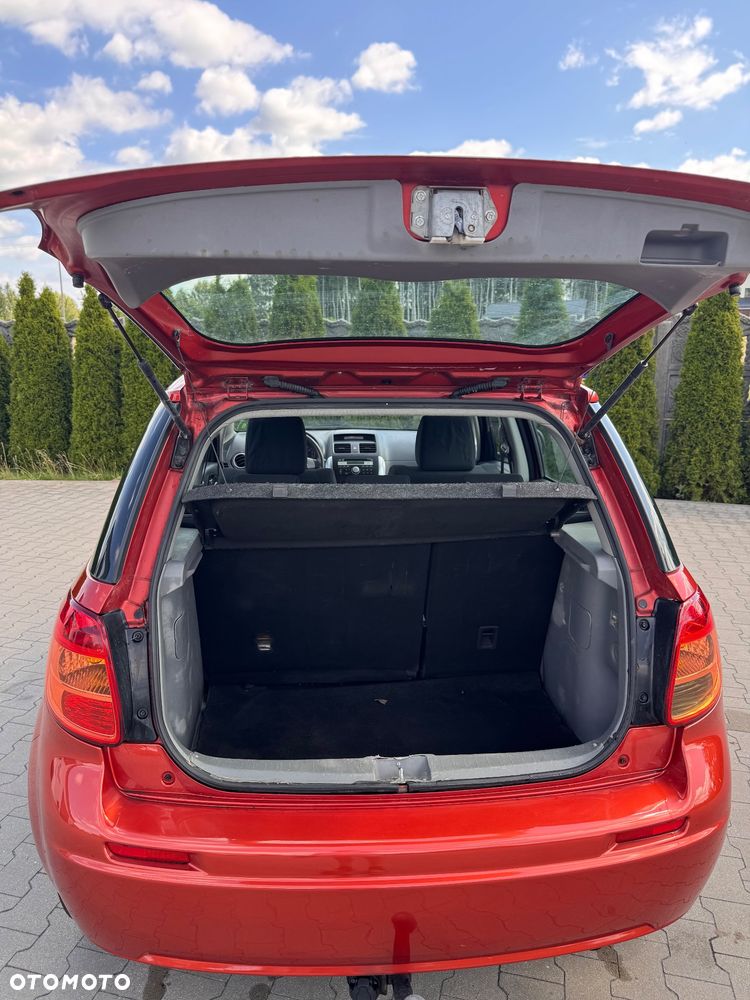 Suzuki SX4 1.9 DDiS DPF Streetline 4x2 Club - 33