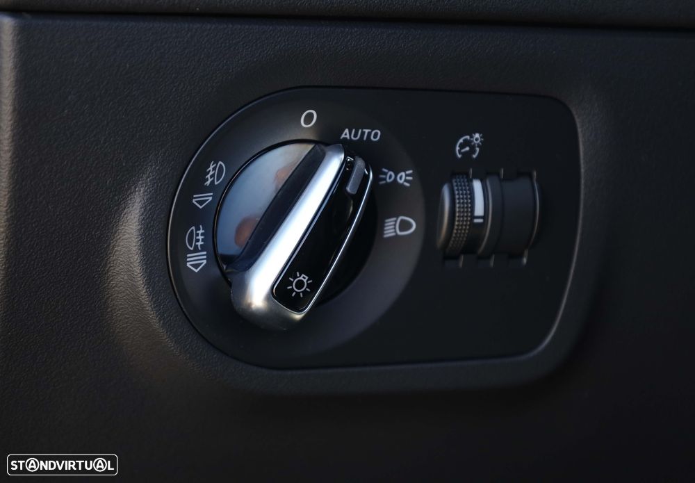 Audi TT Coupé 1.8 TFSI S-line - 24