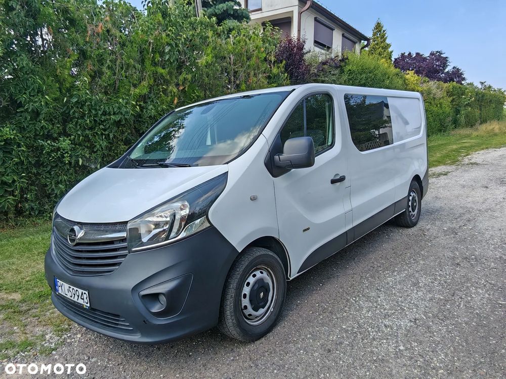 Opel Vivaro - 1