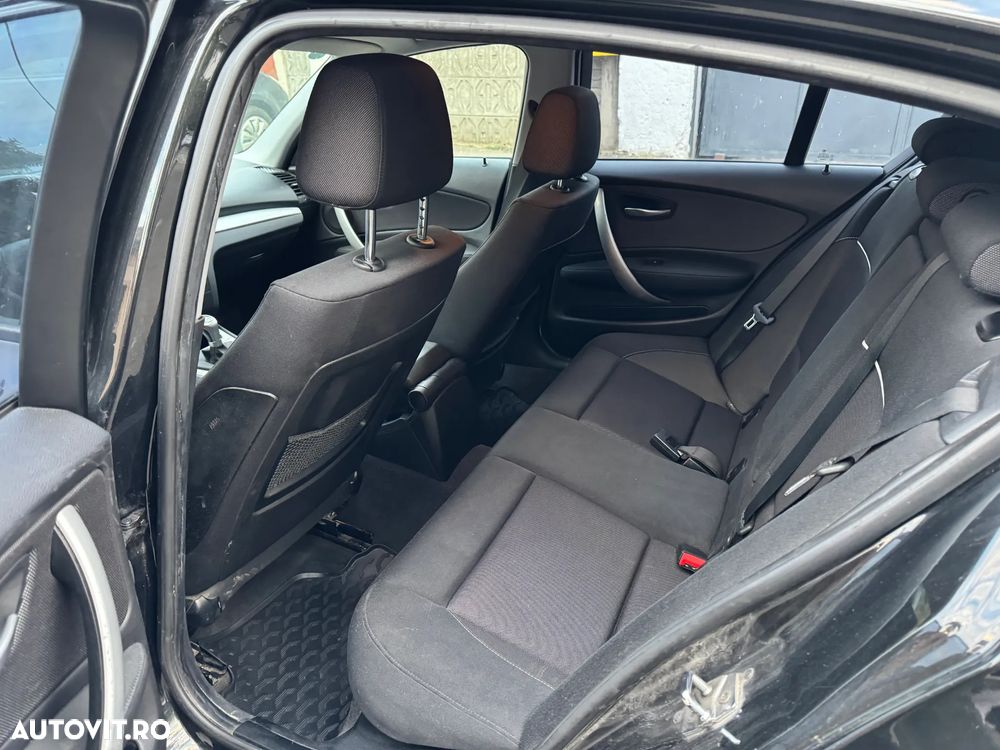 BMW Seria 1 118d - 8