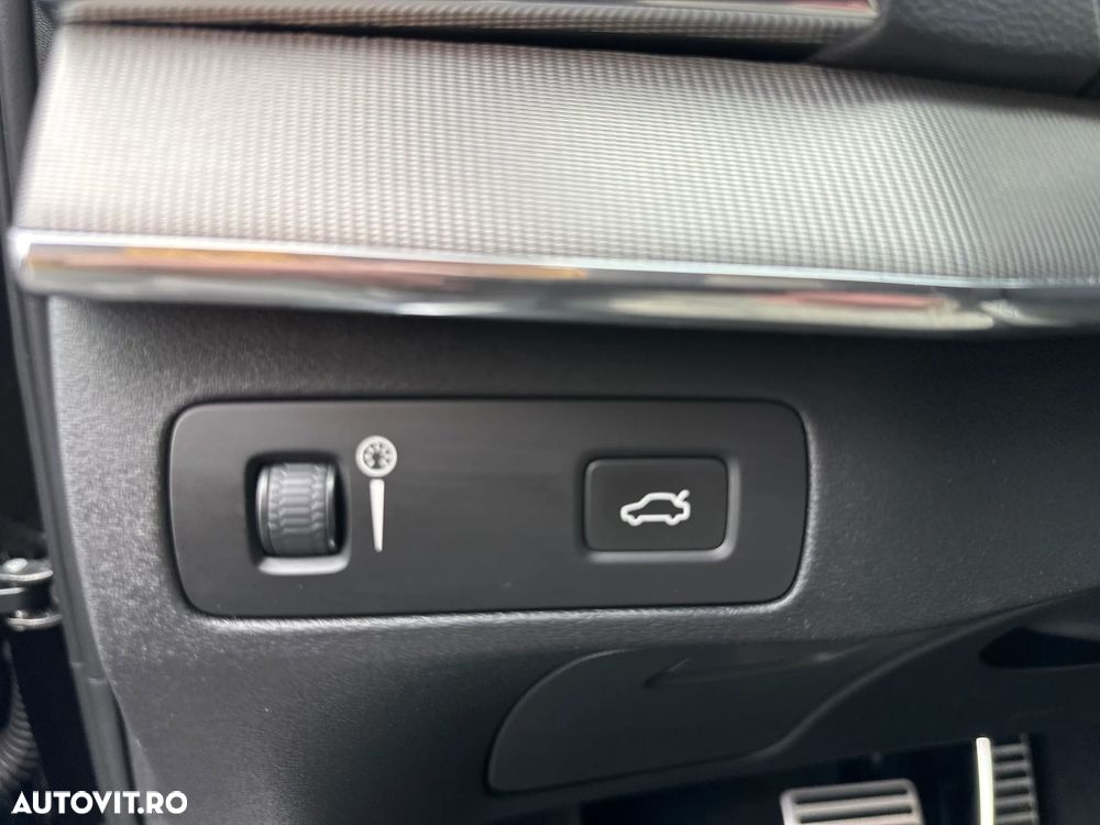 Volvo XC 90 - 16