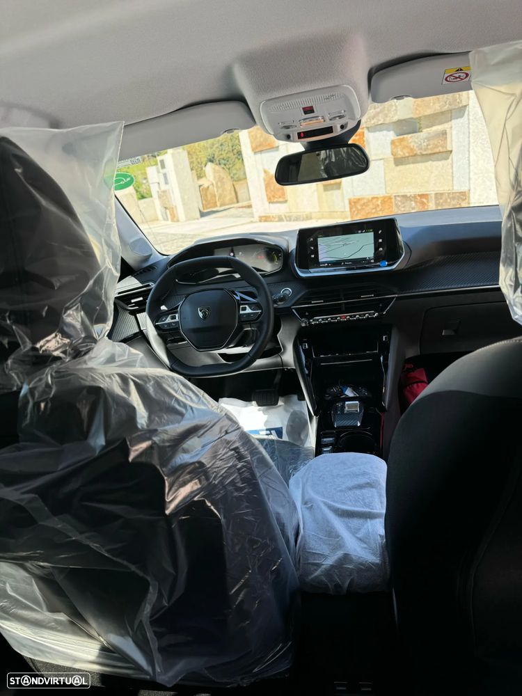 Peugeot e-208 E-Style - 16