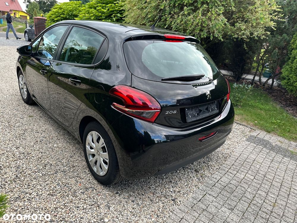 Peugeot 208 - 3