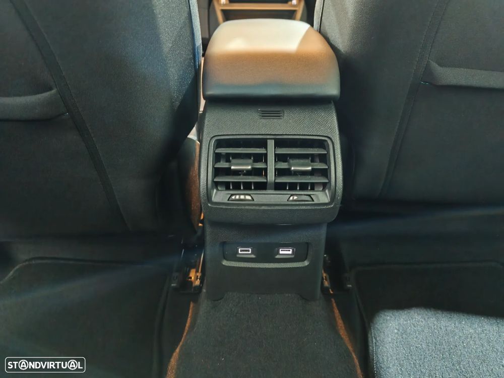 Citroën e-C4 50 kWh Feel - 8