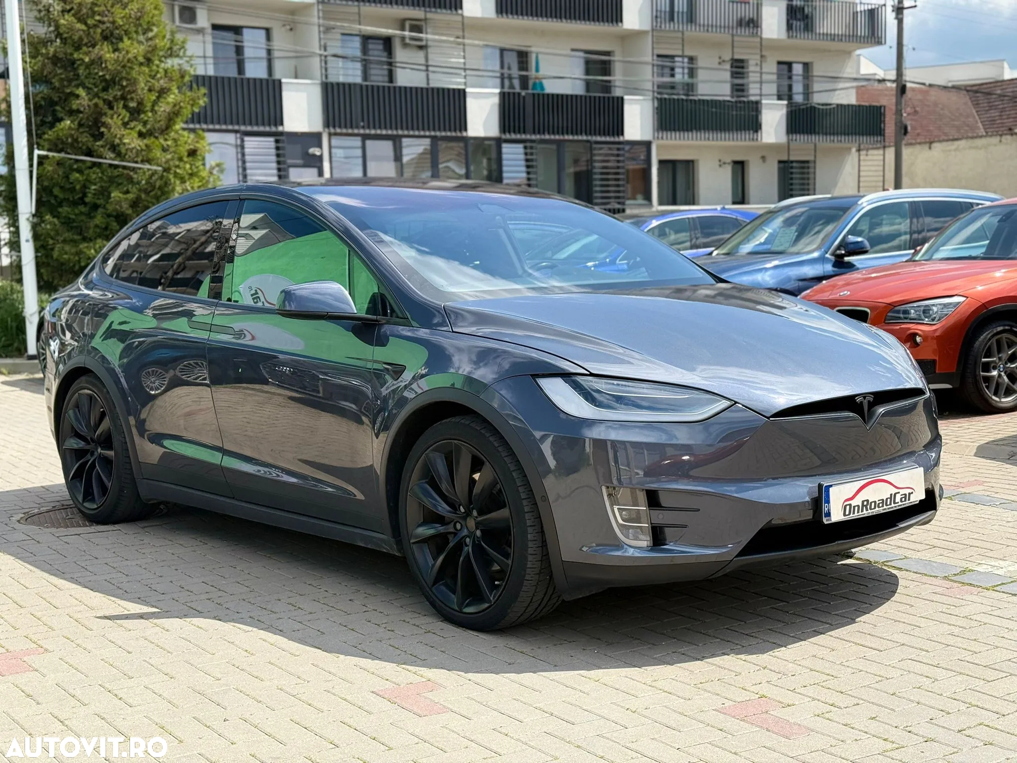 Tesla Model X - 27