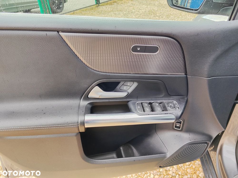 Mercedes-Benz Klasa B 180 d Progressive 8G-DCT - 22