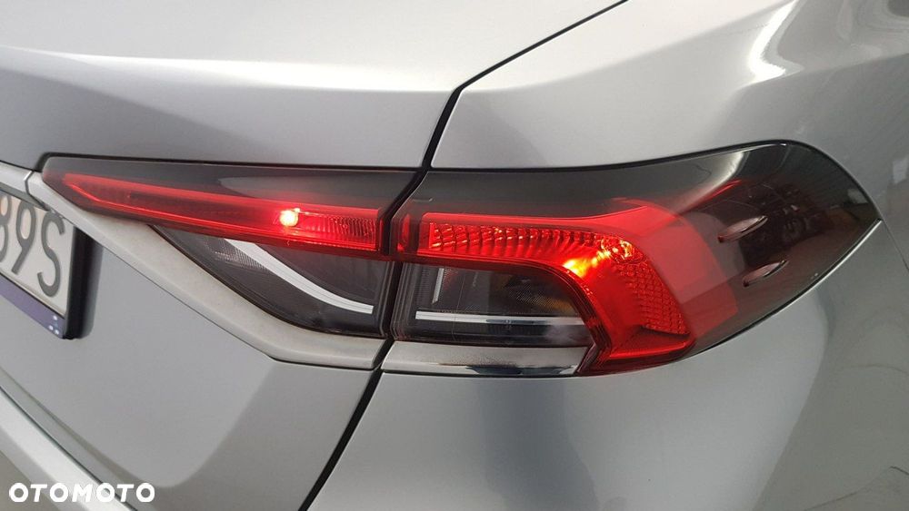 Toyota Corolla - 12