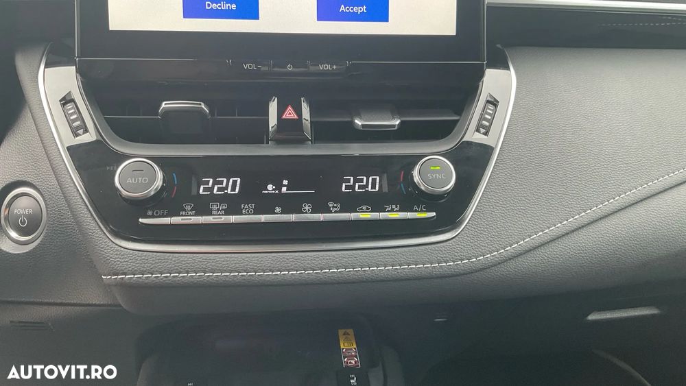 Toyota Corolla 1.8 HSD Dynamic - 39